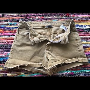 American Eagle Super Stretch Hi-Rise Shorts SIZE 6